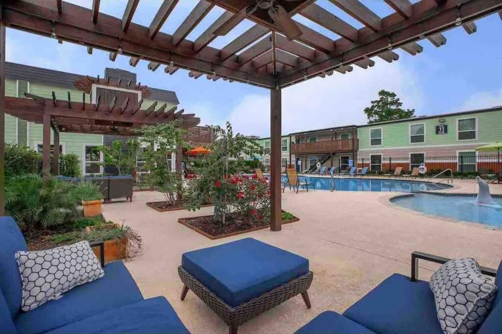 Beautiful/Spacious 2 Bedroom Houston Near Galleria Kültér fotó